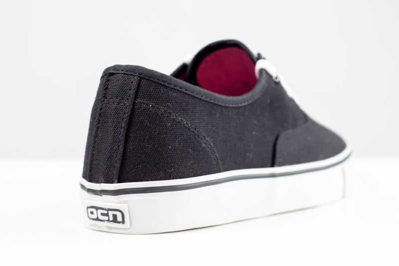 Zapatillas Ocn Low Deck Negro/Blanco