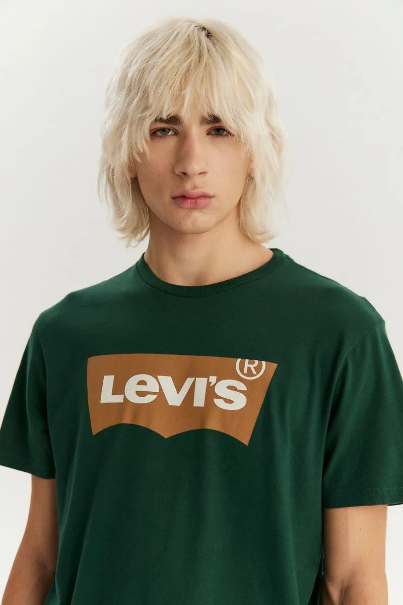 Remera Levis Standard Graphic Ponderosa Pine