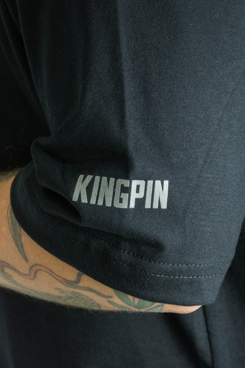 Remera Kingpin Hombre OVERSIZE King Regular Negro 023 🦅
