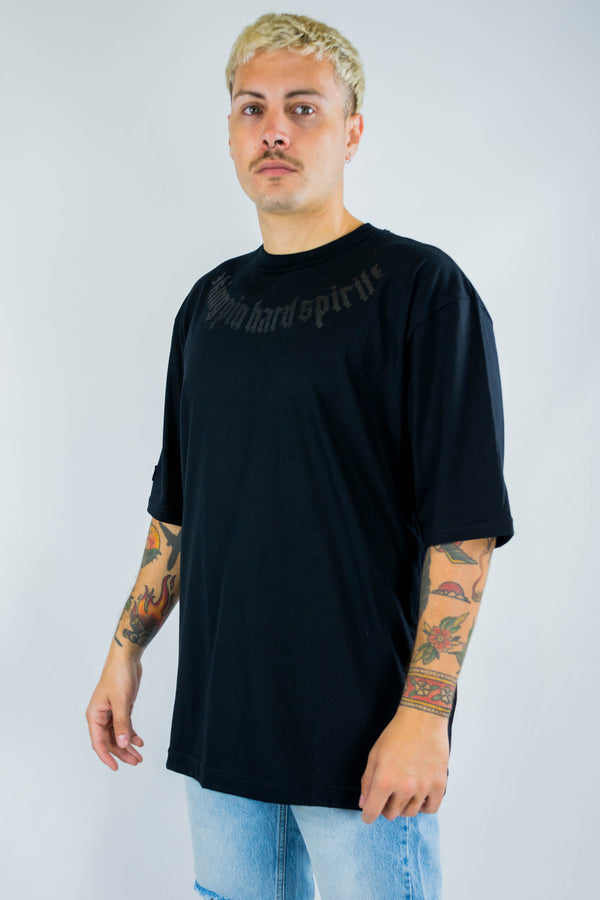 Remera Kingpin Oversize Round Negro 244