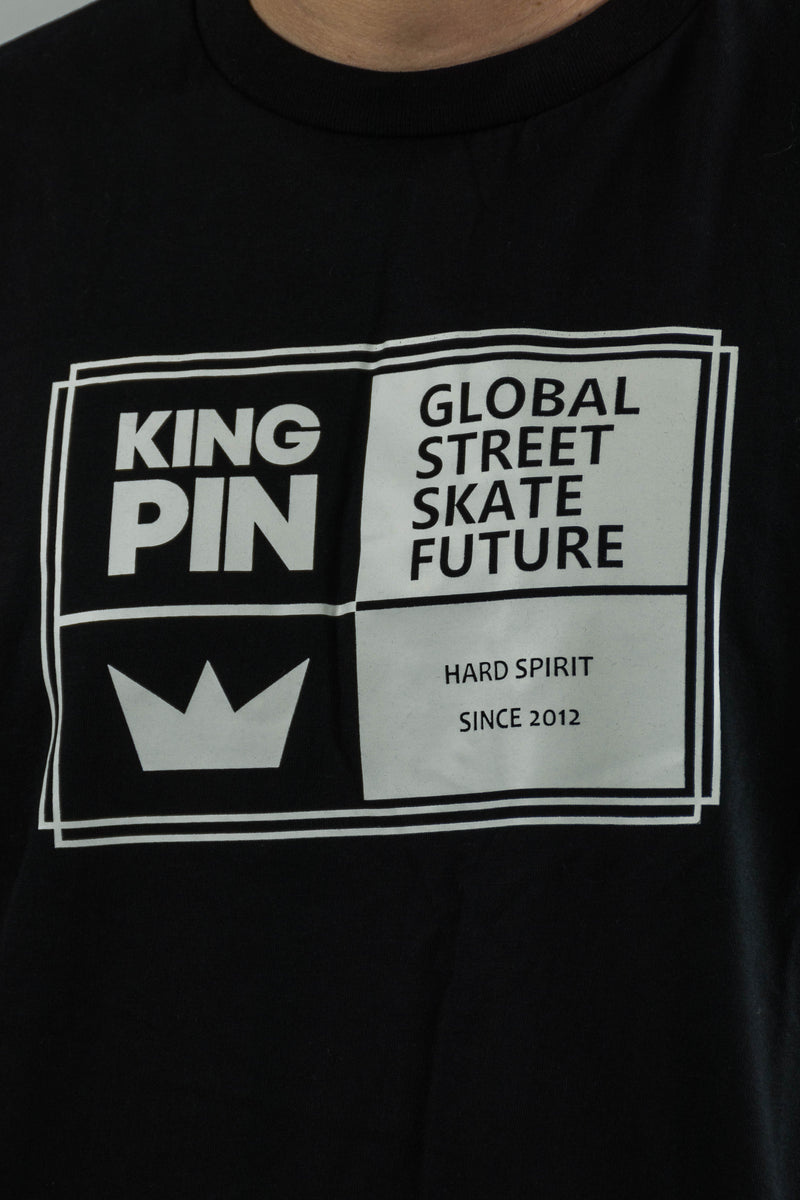Remera H Kingpin Regular Global Stree 🖤🏴‍☠️