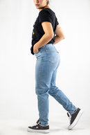 Jean Levis M High Waisted Taper Mom (Medio Claro)