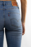 Jean Levis M 724 Hi Rise Straight Light Blue Worn