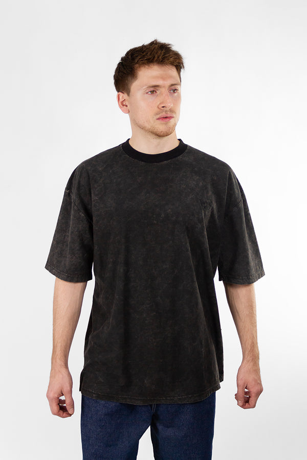 Remera Kingpin Hombre Regular Negro Gastado 684F1 (Producto Outlet)