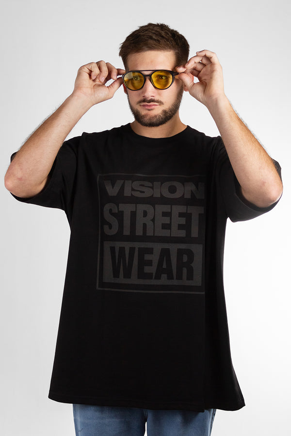 Remera Vision Over Classic Total Black