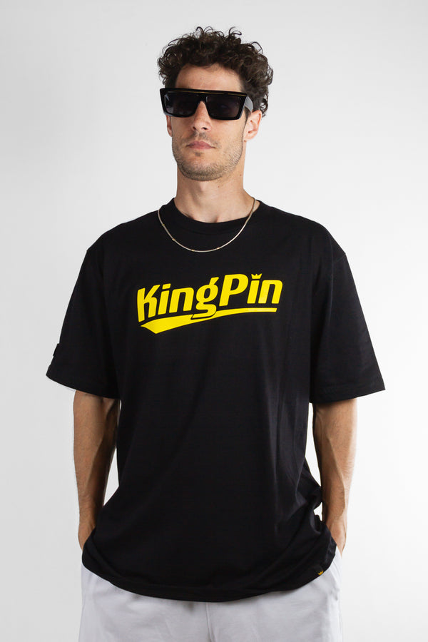 Remera Kingpin Regular Negro - Amarillo 7(B)