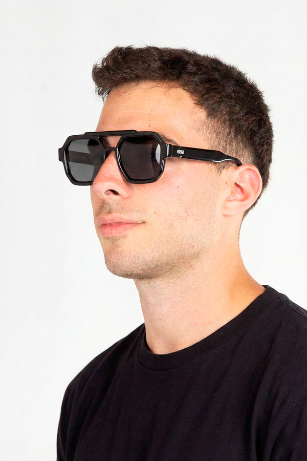 Anteojos De Sol Ocn Unisex Negro