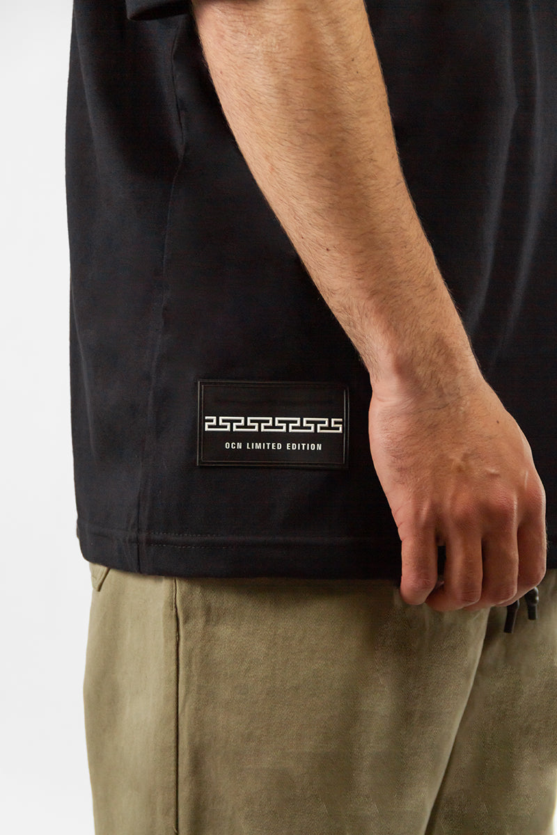 Remera Ocn H K-Neck Negro 7011A