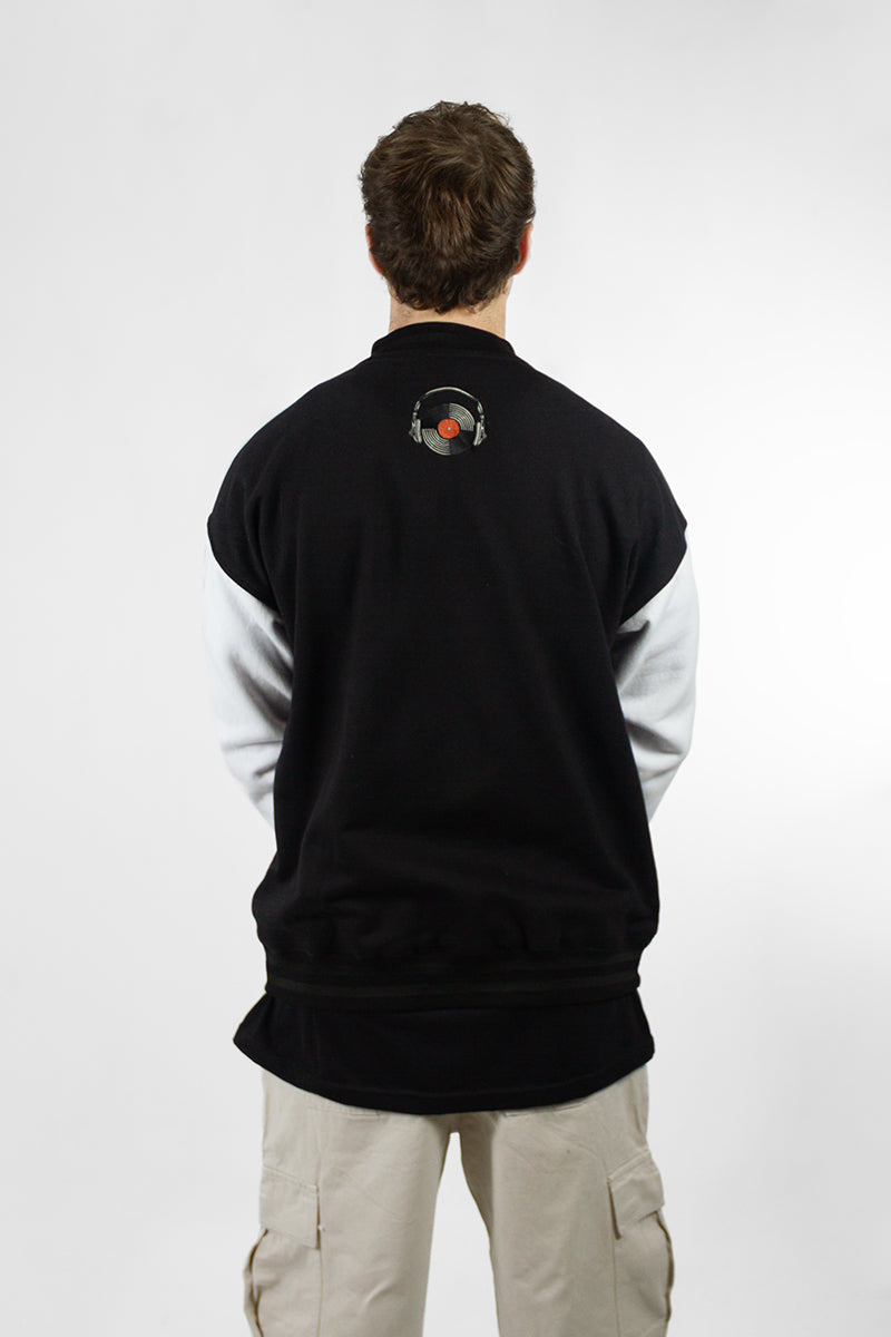 Campera Ocn Hombre Varsity Negro 87 658K2