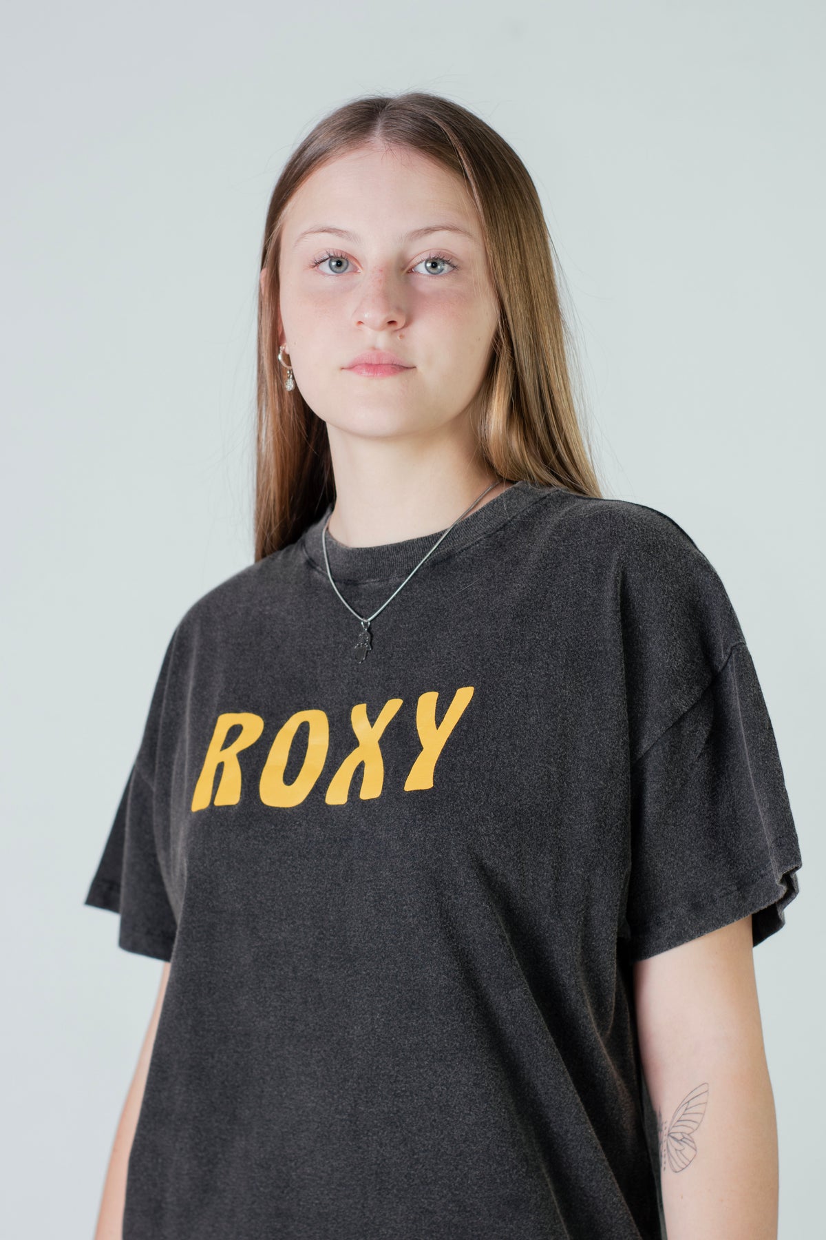 Remera Roxy Mujer Shift Oversized Girl Need Love (Neg)
