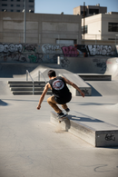 Musculosa Independent Logo Negro