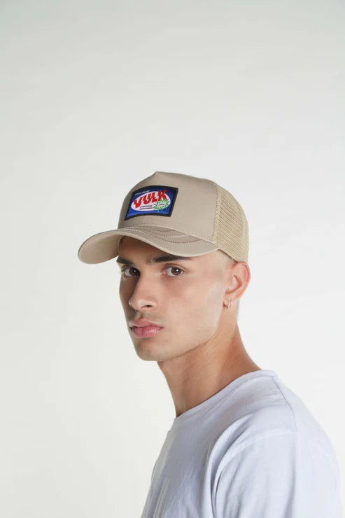 Gorra Vulk Laundry Trucker Sand