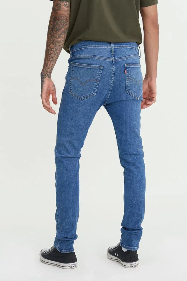 Jean Levis Hombre Skinny Taper 4010