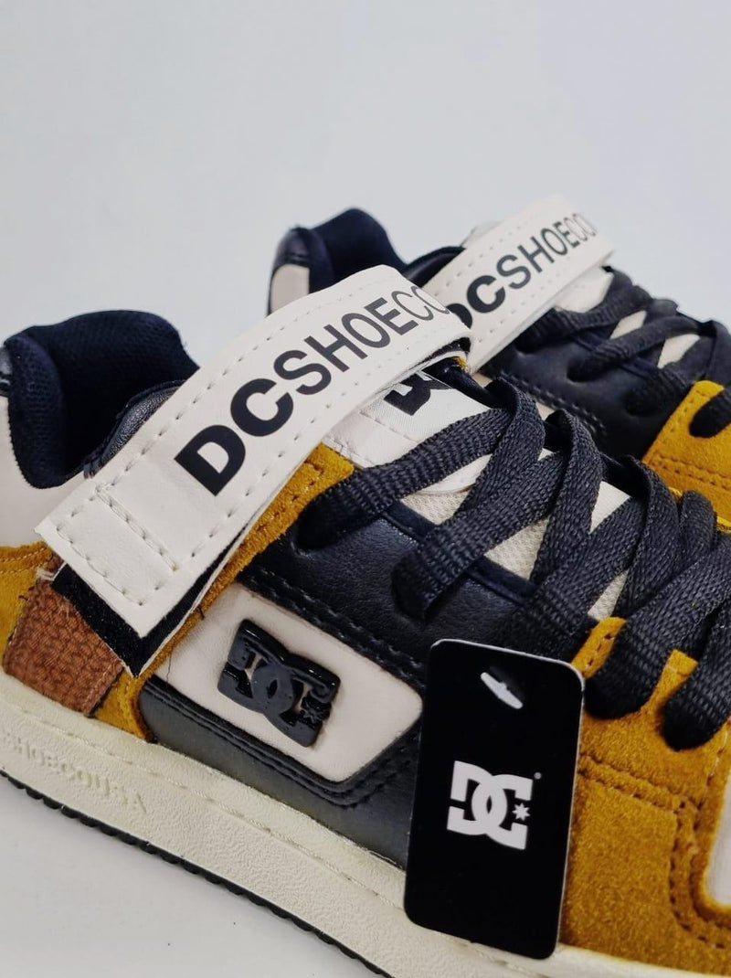 Zapatillas Dc Manteca V Ss Wea Wheat Black Beige Mostaza Negro